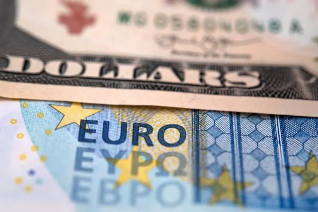 france euro dollar currency feature