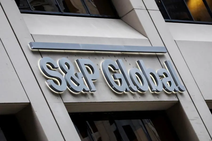 S&P Global Downgrades Outlooks on Five Regional US Banks to 'Negative'