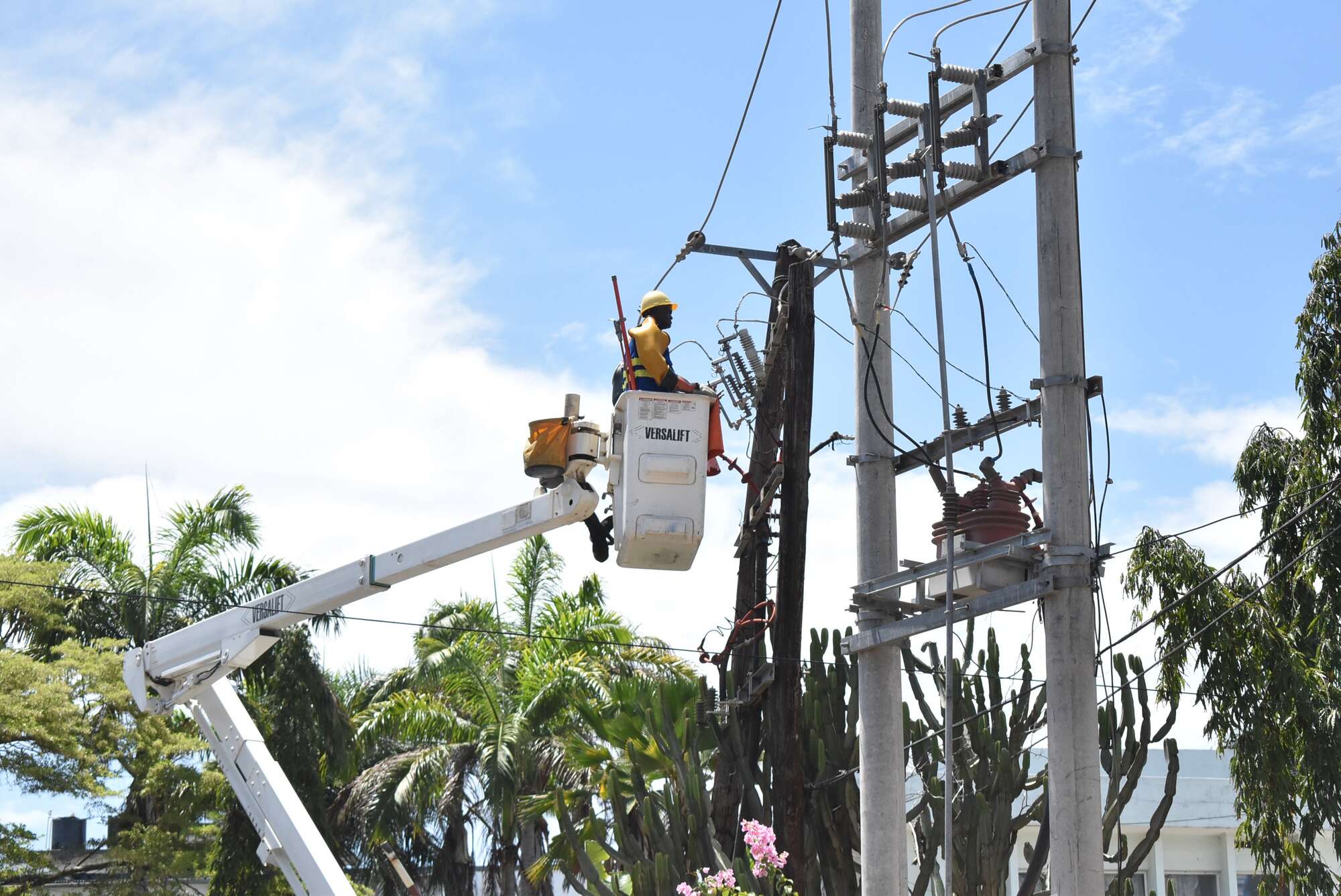 Kenya to Allow Private Firms to Import Electricity for Local Resale