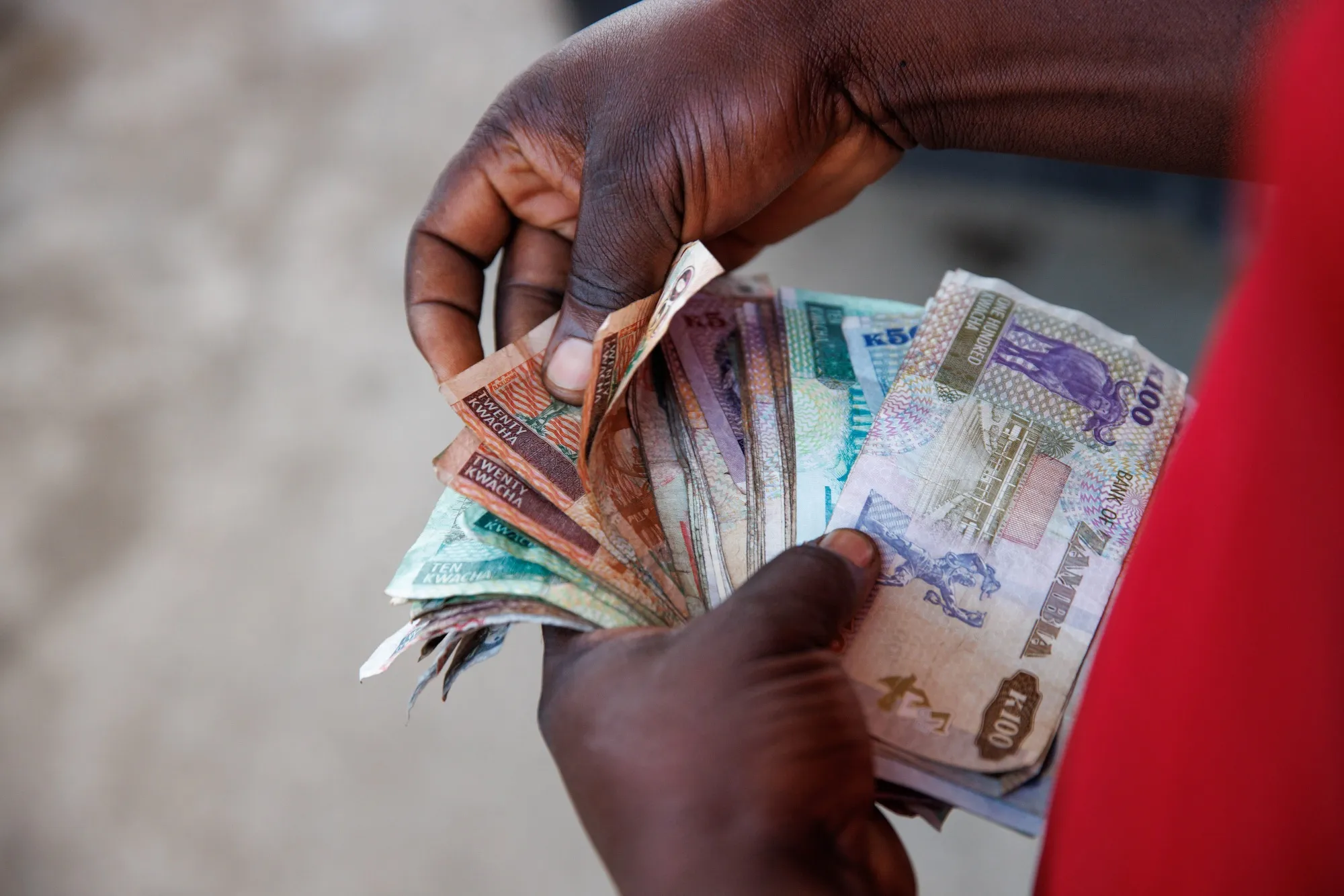 Zambia’s Currency Struggles Amid Persistent Drought and Economic Pressures