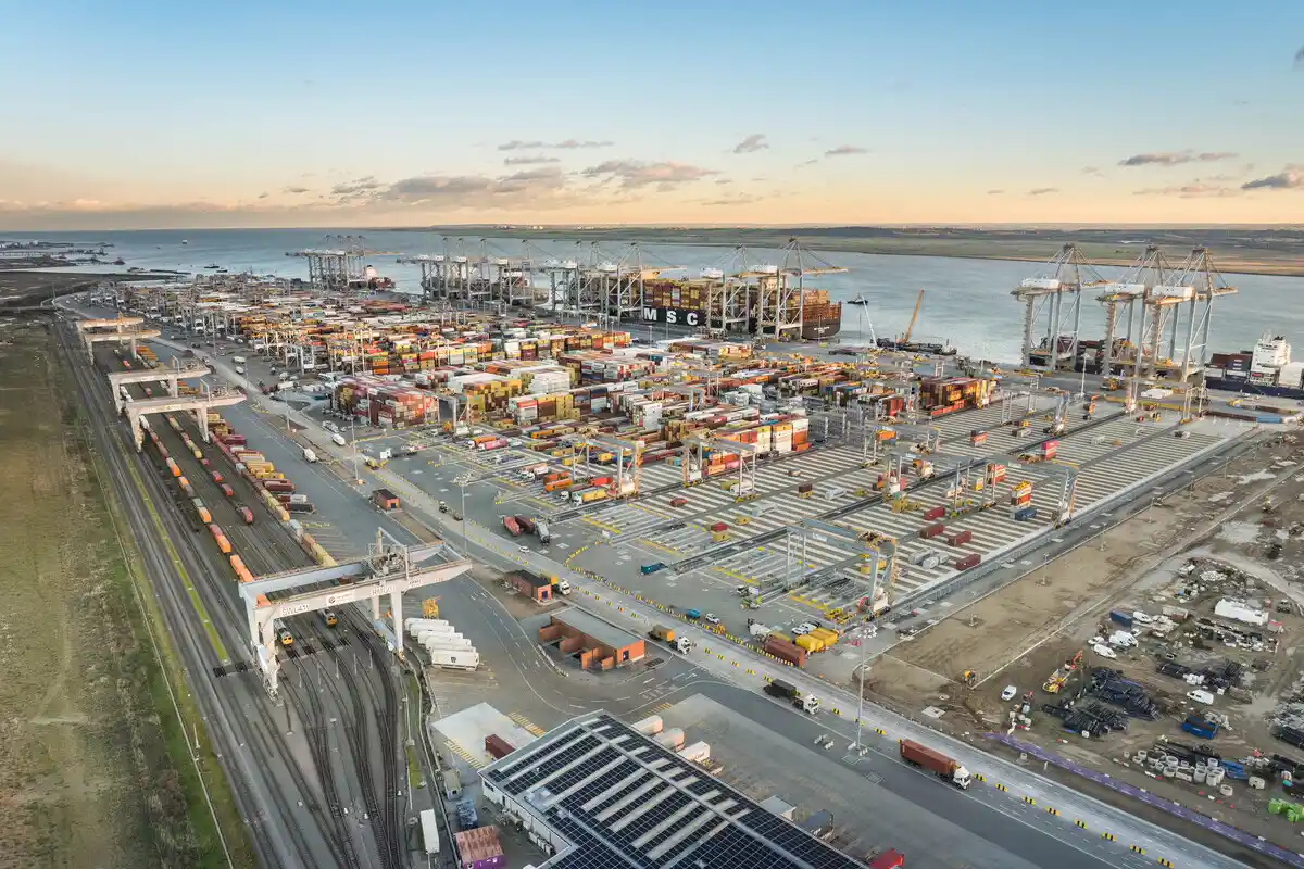 DP World Charts $2.5 Billion 2025 Investment to Expand Global Ports and Logistics