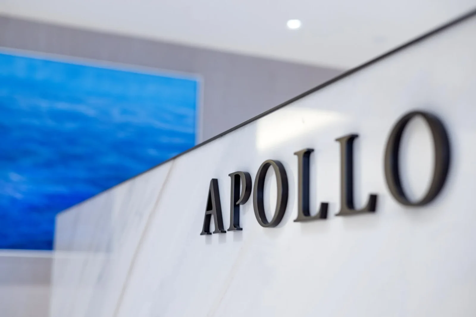 Apollo Global Management Plans Strategic Entry into Sports with $5 Billion Investment Vehicle