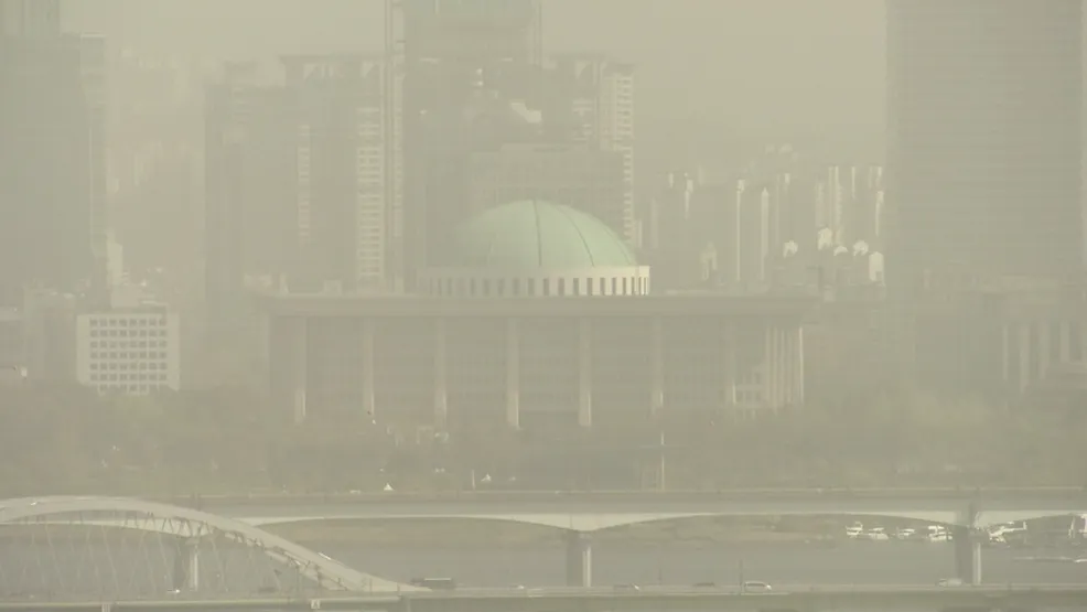 South Korean Opposition Challenges President Lee Over Air Quality Remarks as Severe Fine Dust and Yellow Sand Episodes Blanket Peninsula