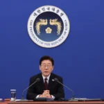 South Korea financial market illustration showing government bond buyback program worth 5 trillion won, with rising yield charts and central bank intervention themes stabilizing the bond market.