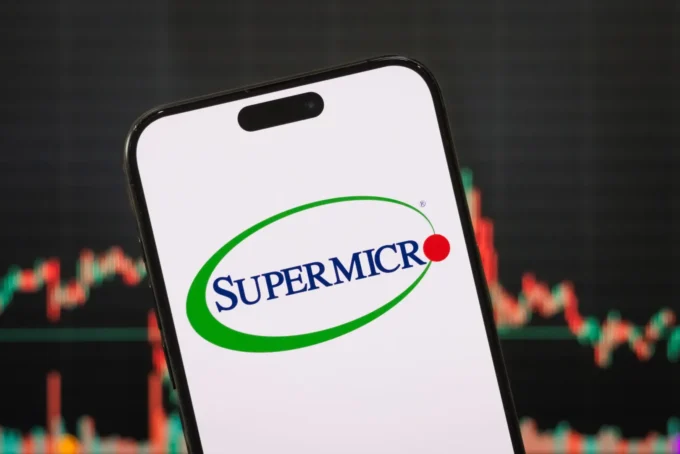 Super Micro Computer shares plunge 28 percent as executives face chip smuggling charges, raising concerns over governance and supply chain compliance