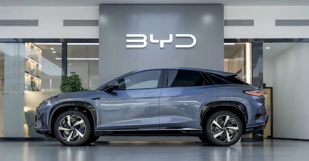 BYD and CAR Inc. sign major electric vehicle fleet partnership agreement