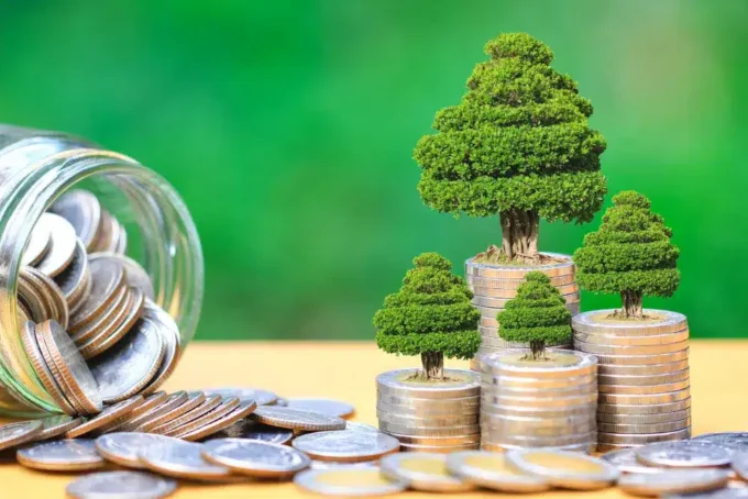 The REM transit project raises 1.85 billion Canadian dollars through a major green bond issuance to support sustainable transportation infrastructure