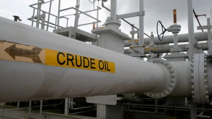 Saudi Aramco resumes crude oil exports from the Ras Tanura terminal as Gulf energy shipments recover following regional disruptions.