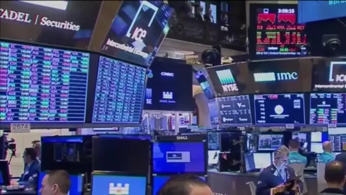 US stocks rebound as investors step in to buy shares following an AI-led market selloff and technology sector weakness