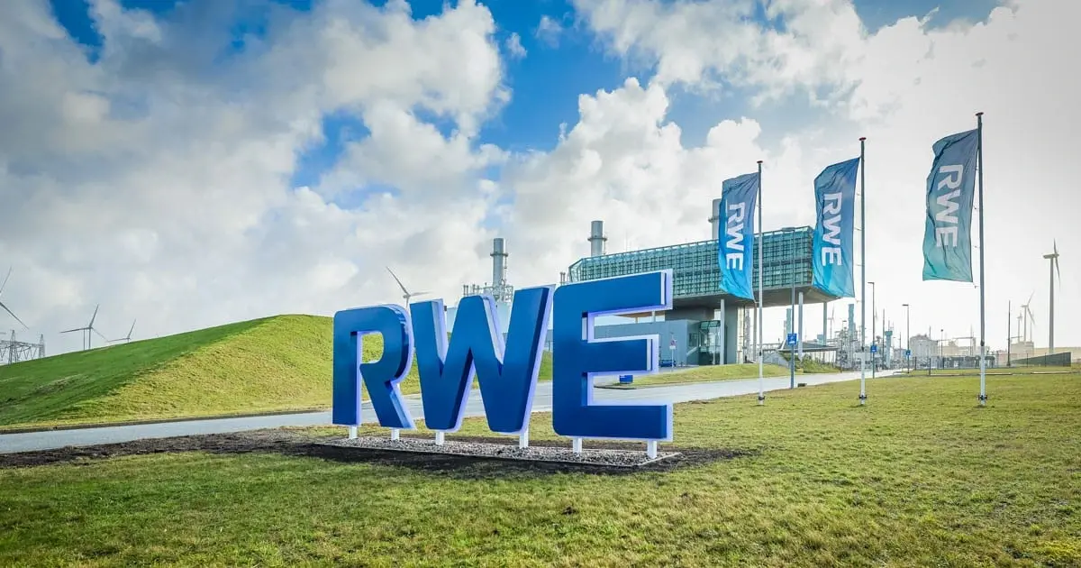 RWE raises 1.5 billion euros through a green bond issuance to finance renewable energy projects and support Europe's clean energy transition.