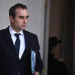 France’s debt heads toward a record as fiscal strain deepens, highlighting government debt, budget deficits, borrowing costs, and public finances