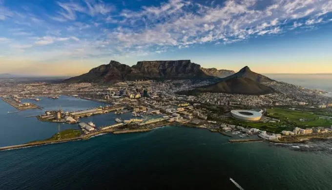 South Africa inflation expectations stabilise in Q3, highlighting inflation trends, consumer prices, monetary policy, and economic outlook