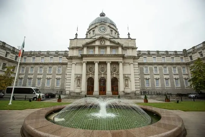 Ireland launches a €1 billion plan to help firms scale abroad, highlighting business expansion, export growth, international investment, and Irish companies