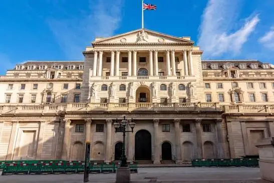 UK 30-year gilt yield breaks 6% for the first time since 1998, highlighting UK government bonds, borrowing costs, interest rates, and bond markets
