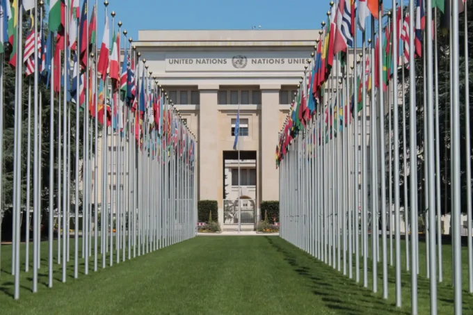 UNDP expands bank partnerships as global aid funding falls, highlighting development finance, private capital, international aid, and sustainable development